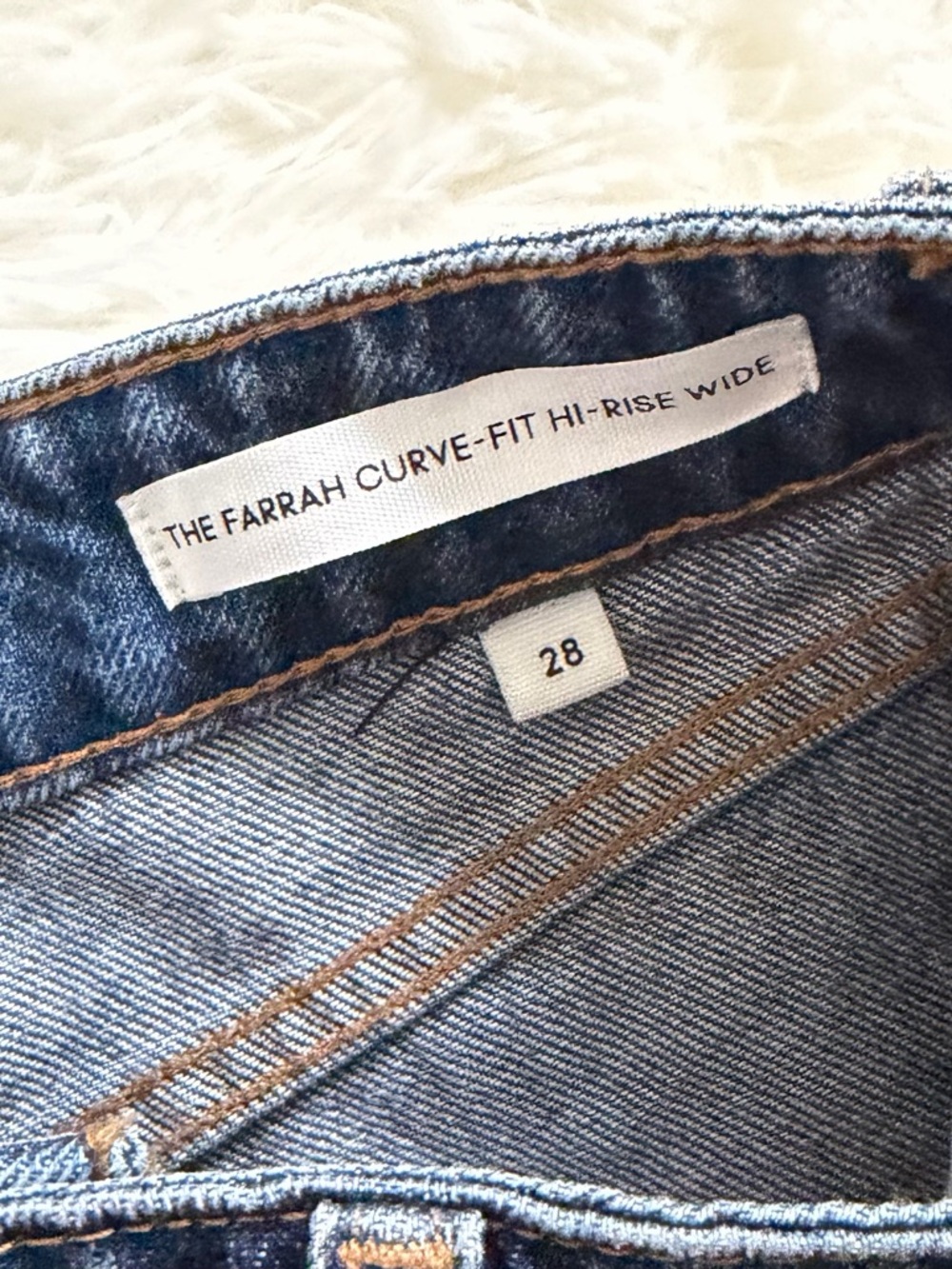Aritzia Denim Forum The Farrah Curve-Fit Hi-Rise Wide Jean - Picture 8 of 9
